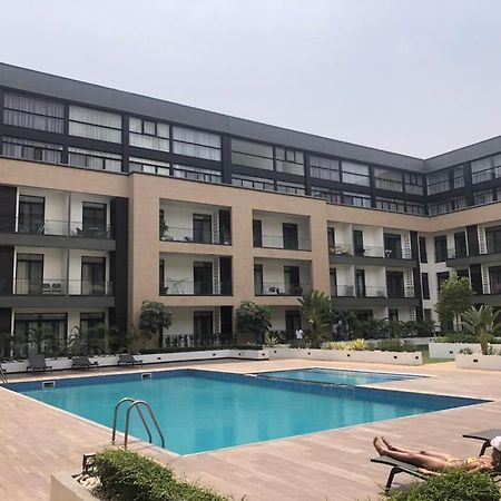 Enjoy Luxury Studio W/Pool @Embassy Gardens Аккра Екстер'єр фото