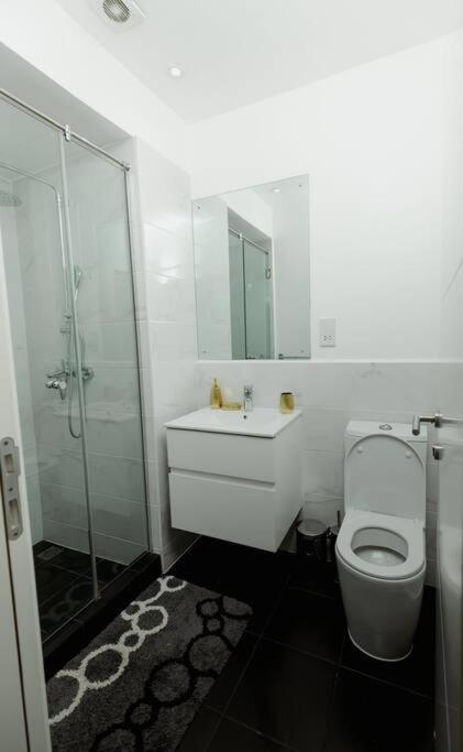 Enjoy Luxury Studio W/Pool @Embassy Gardens Аккра Екстер'єр фото